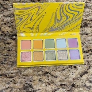Kylie Jenner calm before the storm palette